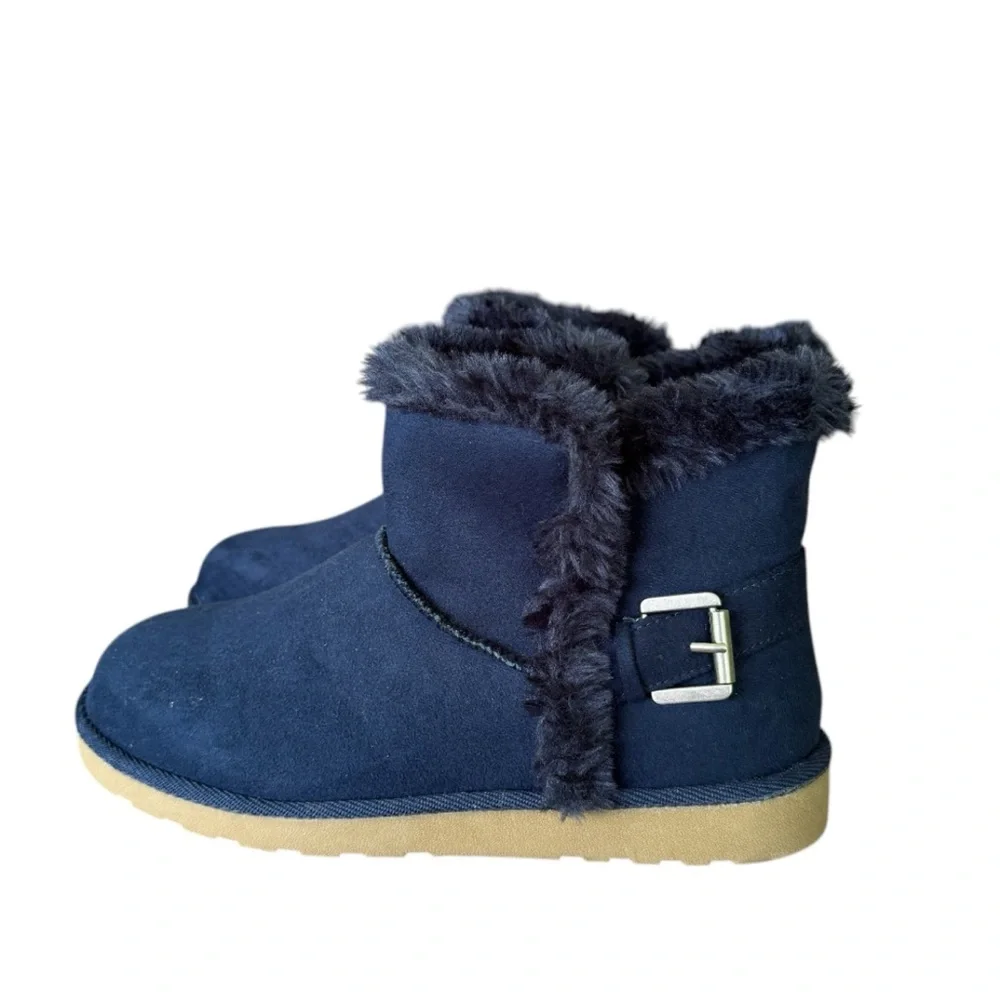 SO® Kohl’s Hangout Navy Women's Plush Pull On Boots Size 7.5